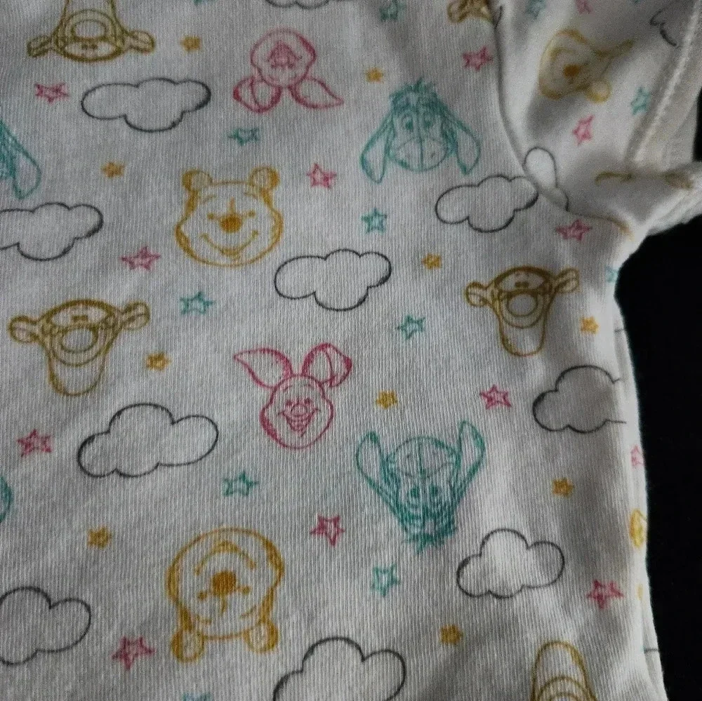Winnie the Pooh Gendee Neutral Infant‎ onesie Size 3-6 Months